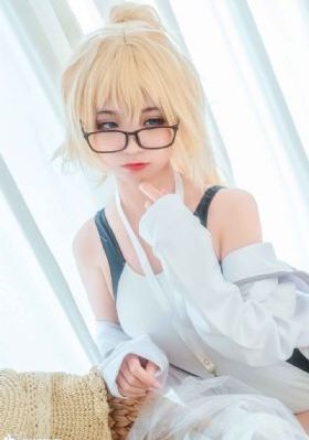 打烊后仅剩二人的沙龙_DVD免费播放