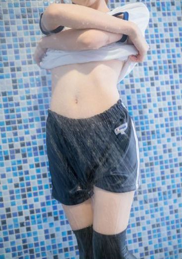 3秒后草食系变成肉食系_高清无删减在线观看